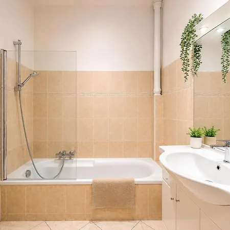 Seabnb Palais Raimbaldi French Elegance Apartment