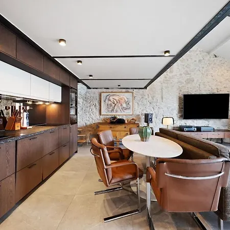 Apartment Garibaldi Elegant Duplex With A Soothing View Ac Nice