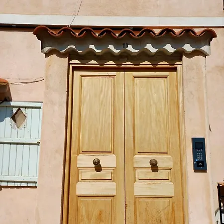 2p Renove Dans Bel Immeuble Nicois De Caractere Apartment *