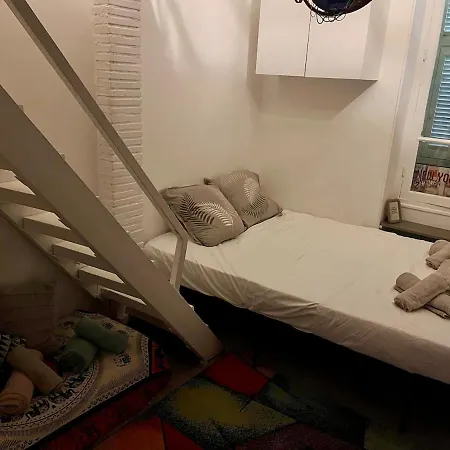 Sleeps 5 - Budget-friendly Flat - And Cozy Nice