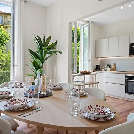 Spacious In Port Of Apartment