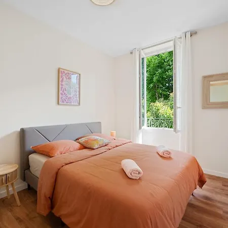 Spacious In Port Of Apartment Nice