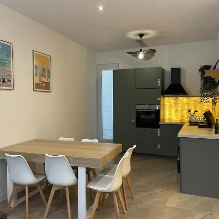 Apartment Joli Appartement Avec Jardin, 2 Chambres, Centre Ville De Nice Nice