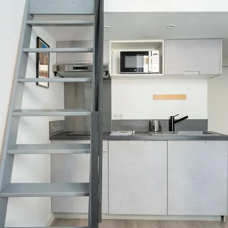 Unique 2 Biens En 1, Clim, Moderne, A 300m Apartment *