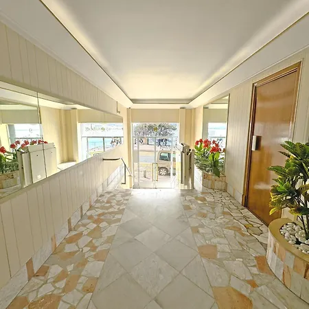 Apartment Exceptional Sea Front French Riviera