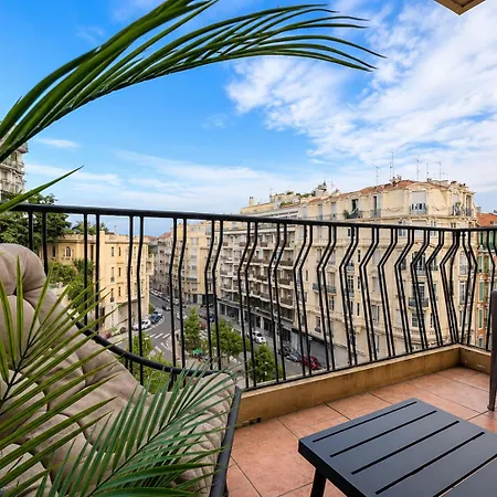 Seabnb Palais Raimbaldi French Elegance Apartment