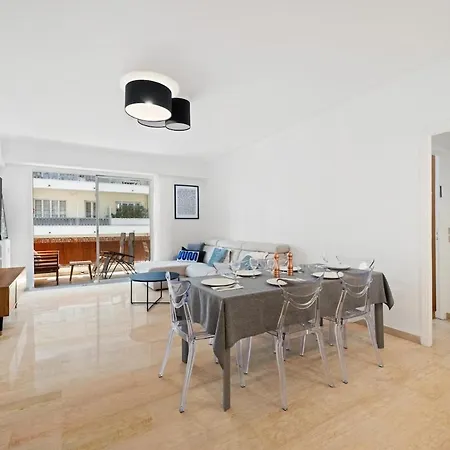 Apartment 110 M2 Family, 3 Bedrooms Ac And Terrace 8 Min Away Nice