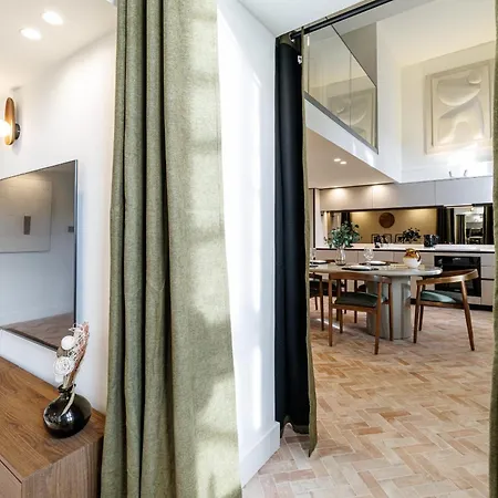 20 Quai Lunel - Loft Vue Port De - 2 Mezzanine - Climatise Apartment *