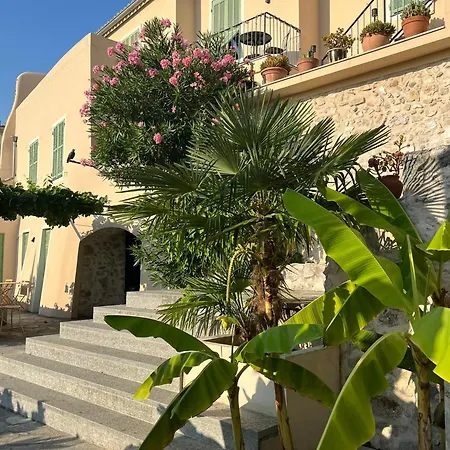 Apartment Unique Dans Le Vieux-nice! Avec Jardin Et Terrasse Nice