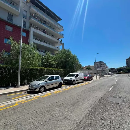 Apartment Moderne Avec Terrasse, Parking Et Clim