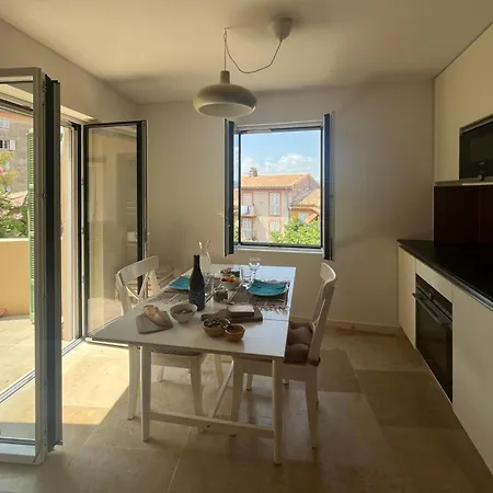 Unique Dans Le Vieux-nice! Avec Jardin Et Terrasse Apartment Nice