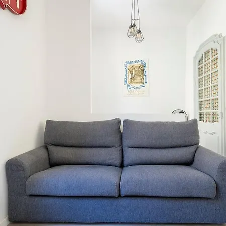 Apartment Unique 2 Biens En 1, Clim, Moderne, A 300m *