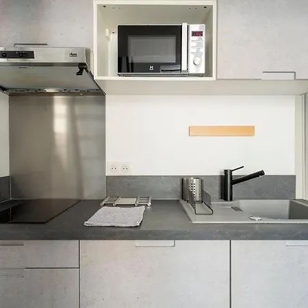 Apartment Unique 2 Biens En 1, Clim, Moderne, A 300m Nice