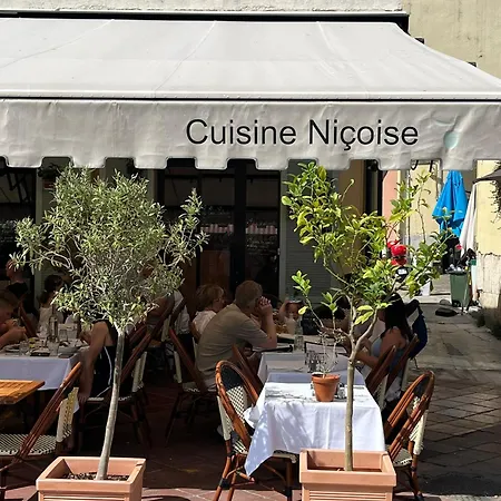 Unique Dans Le Vieux-nice! Avec Jardin Et Terrasse *
