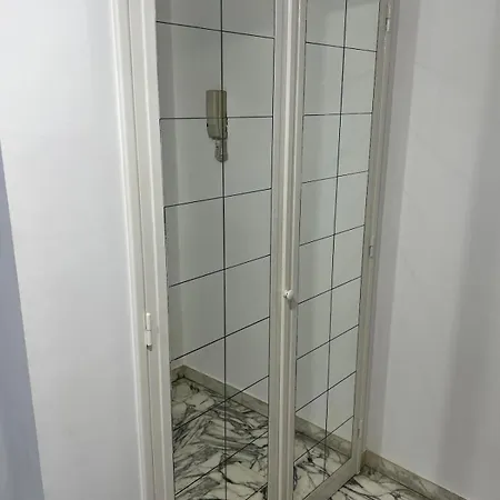 Lumineux, 5 Min De La Plage, 2 Personnes, Calme Apartment *