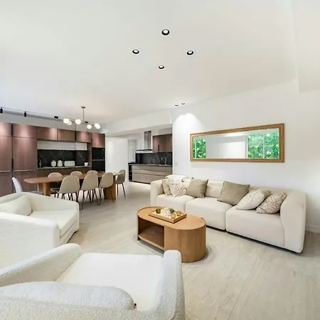 2Rue Villa With Private Pool - Beachfront * Nice