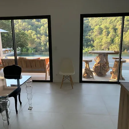 Villa Californian 4 Bedrooms