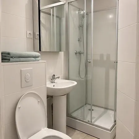 4 Personnes Plages & Climatisation Apartment *