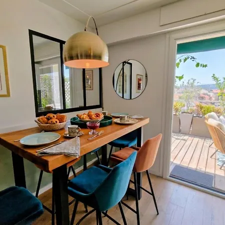 Apartment Sun Deck Terrace - Port Of With View And Air Conditioning