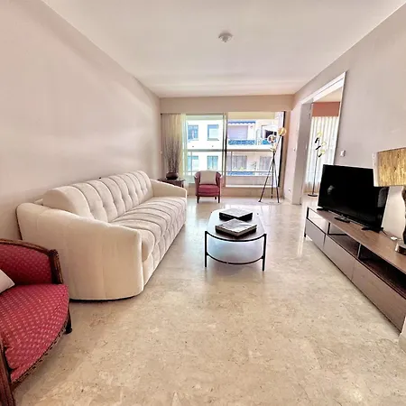 Cc G Terrasse Massenet - Private Parking Promenade