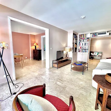 Cc G Terrasse Massenet - Private Parking Promenade Apartment
