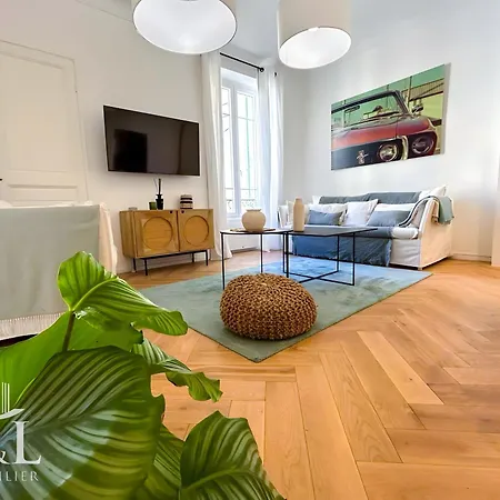Apartment Place Garibaldi - Cosy Et Climatise