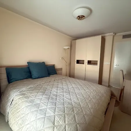 Apartment Centre - 2 Chambres, Balcons, Parking Prive Nice