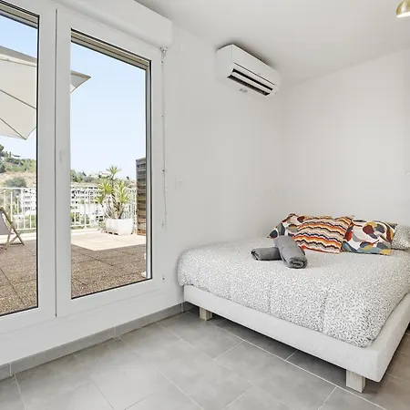 Ac Last Floor - Rooftop Apartment