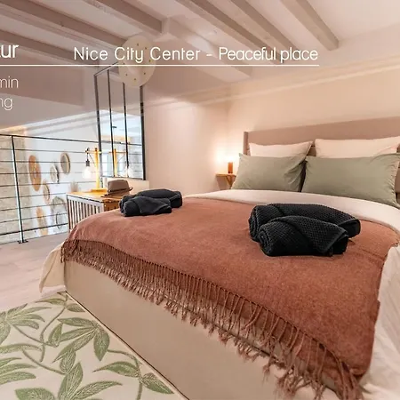 Downtown Duplex, Clim, 15 Min Walk To The Sea