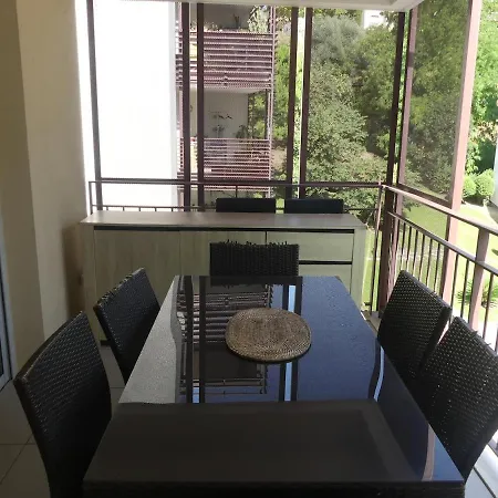 2 Pieces, Meridia Apartment *
