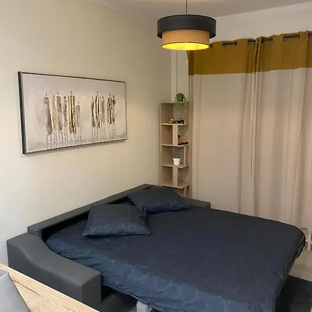 Apartment Quiet And Bright In The Heart Of Nice