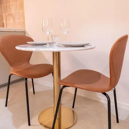 Cocon Inspire Des Pouilles A Deux Pas De La Apartment