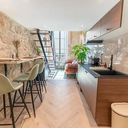 Apartment Downtown Duplex, Clim, 15 Min Walk To The Sea *