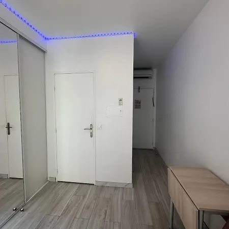 Apartment Blue Horizon 6 Air Conditioning 4 Minutes Nice