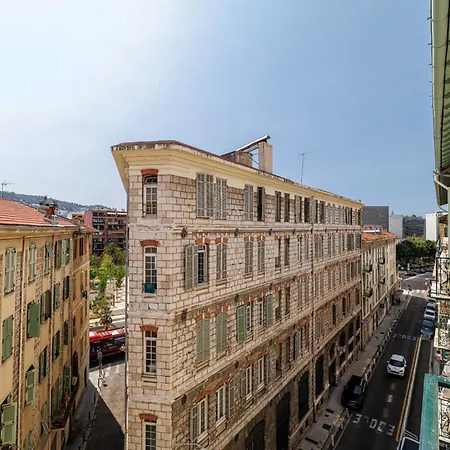 Apartment Bright & Charming 1 Bedroom
