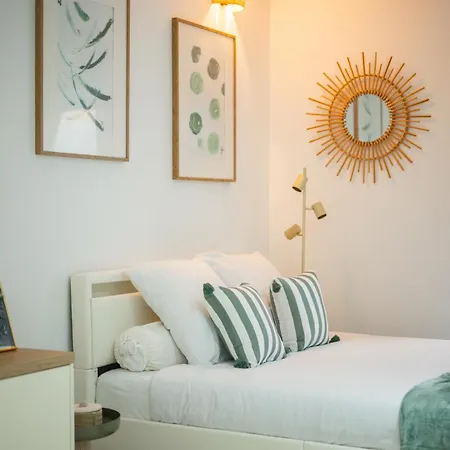 Apartment 2 Bedroom Near Sea Nice