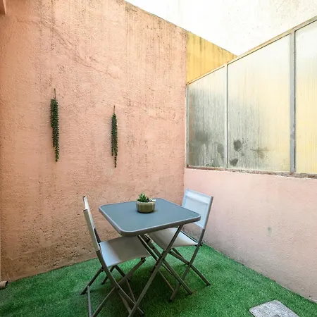 2 Bedroom Near Sea Apartment