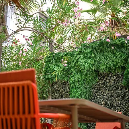 Beautiful Loft In With Terrace - Ac Apartment Nice