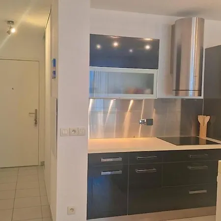 2 Pieces, Meridia Apartment *