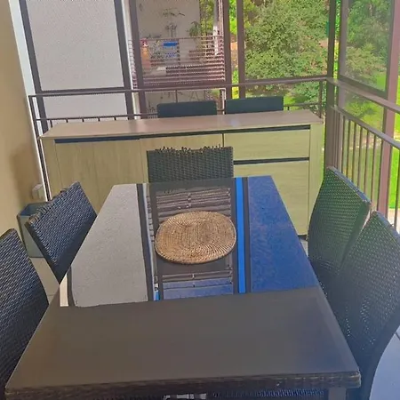 2 Pieces, Meridia Apartment *