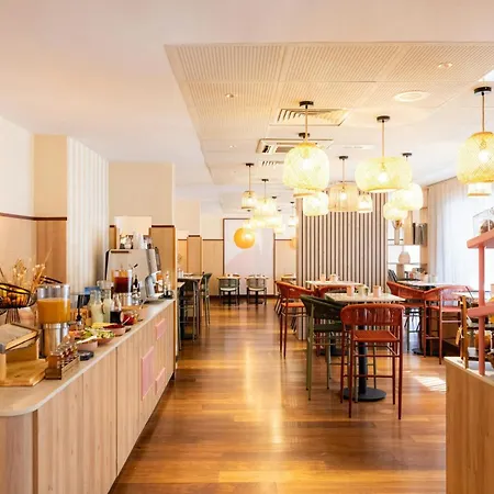 Hotel Mercure Centre Notre Dame 4*