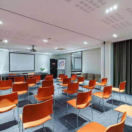 Adagio Centre
