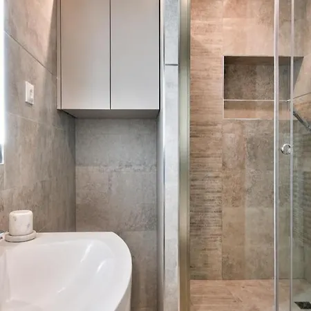 Appartement Very 2p With Comfort, Center Ac/wifi Nice