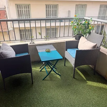 Apartment Bottero-joli Avec Terrasse 5 Mins De La