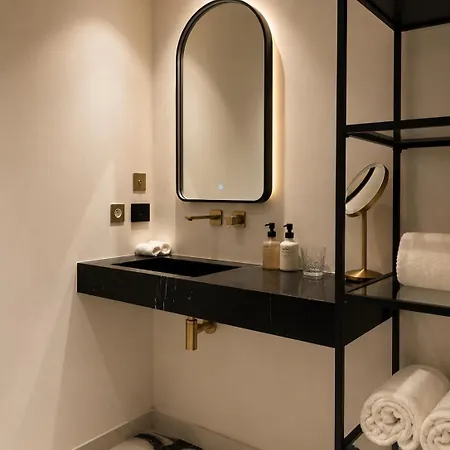 Doubletree By Hilton Centre Iconic 4* Nice