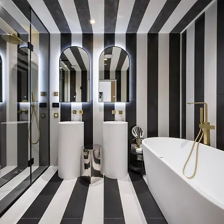 Doubletree By Hilton Centre Iconic 4* Nice