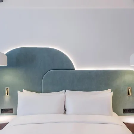 Doubletree By Hilton Centre Iconic 4*