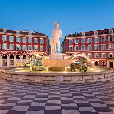 Panoramic Sea View - Terrace - Air Conditioning - 2 Bedrooms - Wifi - Kitchen - Tram Apartment