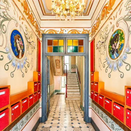 One Minute From - Air Conditioning - Wi-fi - Tram - Fully Equipped Kitchen * Nice