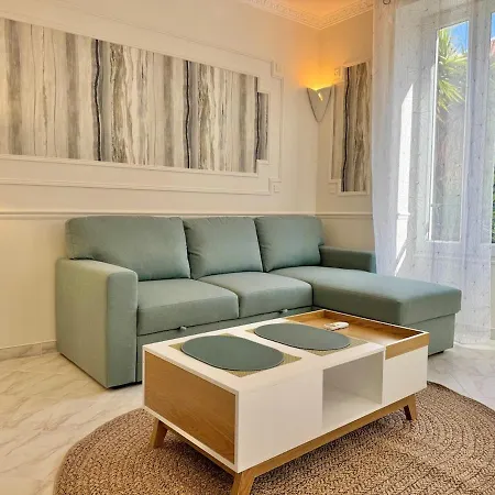 Beautiful 2-bedroom 5-minute Walk To Promenade Des *